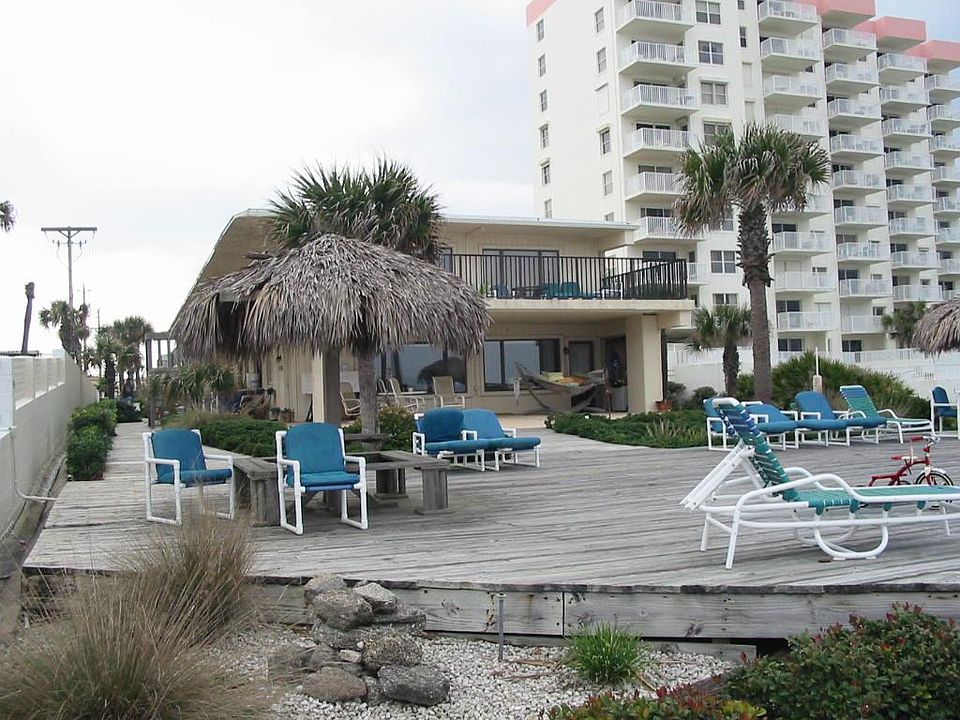 2nd image of 1167 Ocean Shore Blvd #40
