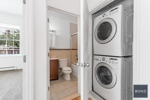 Rented by Bond New York | media 17