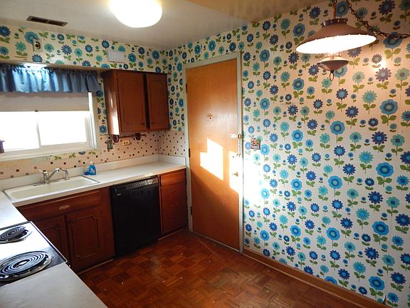 5th image of 10109 Cherry Pkwy APT M109