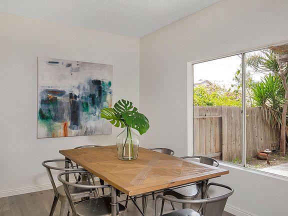 2nd image of 7975 Tinaja Ln