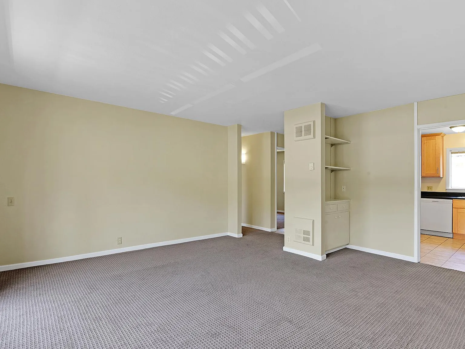 2 bed, $2,550 — Photo 3