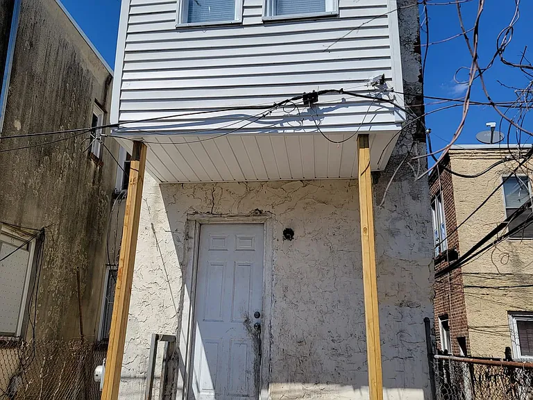 5208 Harlan St — Photo 7