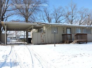 7103 SW Lario Ln, Topeka, KS 66619