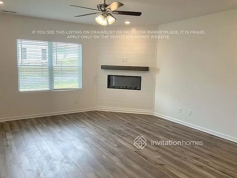 3816 Lantern Ln — Photo 9
