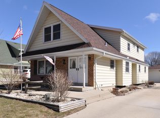 5270 S 26th St, Milwaukee, WI 53221