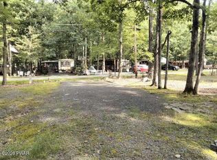 114 Mtn Glen Dr, Milford, PA 18337