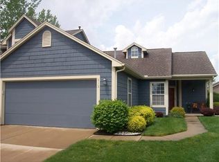 912 Cambridge Cir, Troy, OH 45373