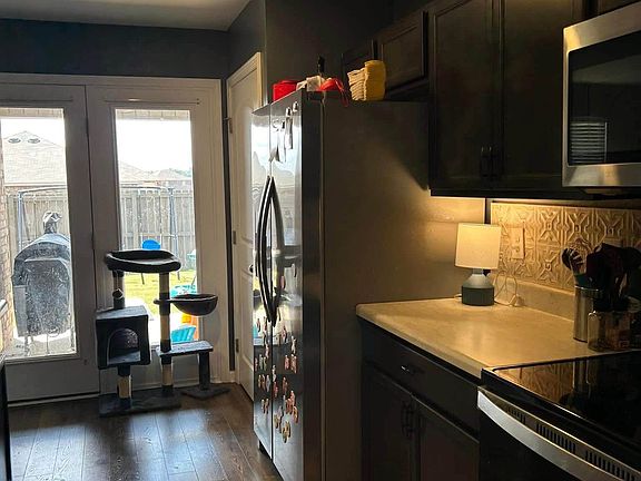5th image of 112 Sage Ct