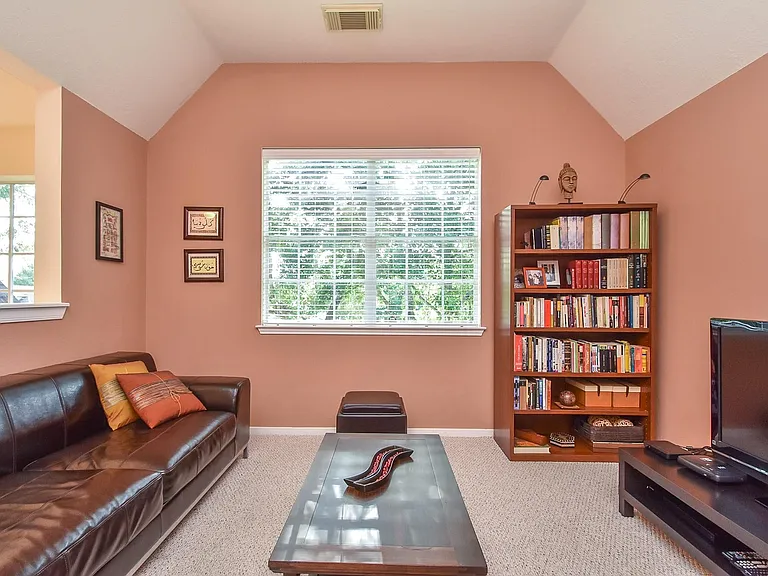 1211 Deerbrook Dr — Photo 23