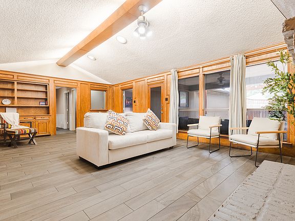 2nd image of 2403 Blue Cypress Dr