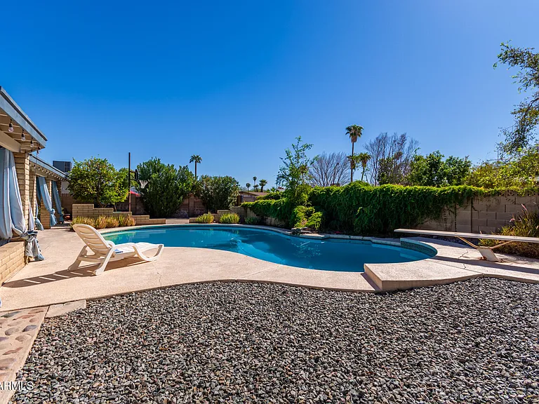 2311 W Del Oro Cir — Photo 35