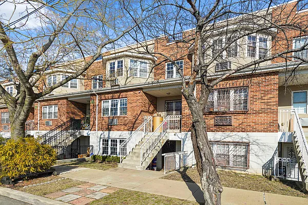 Sold by Keller Williams Realty Landmark II | media 3