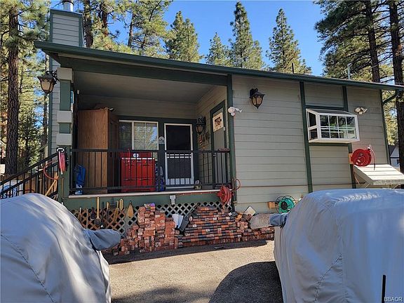 2nd image of 2040 Shady Ln