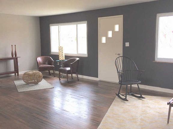 5th image of 1178 Linda Ln