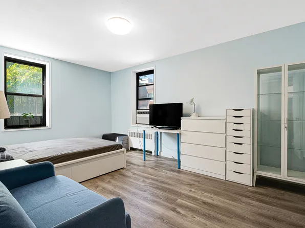 96-09 67th Avenue image 21 of 24