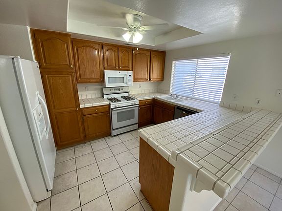 4th image of 3040 Misty Harbour Dr