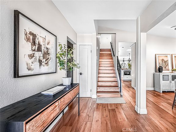 2nd image of 7313 Earldom Ave