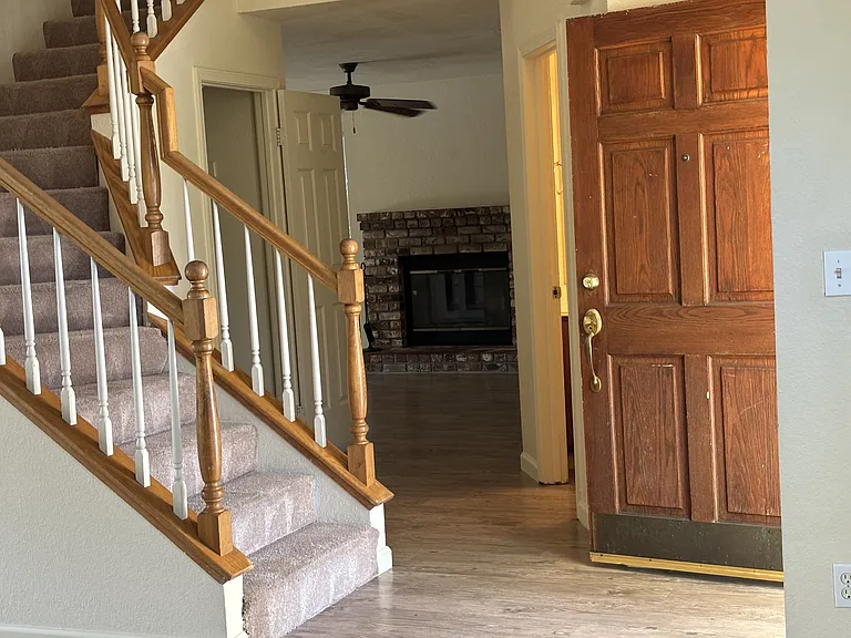 2317 Quail Meadow Dr — Photo 2