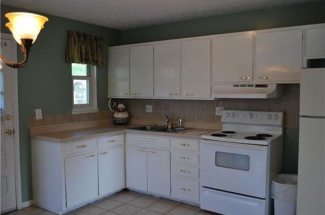 2nd image of 4303 Joyce Rd