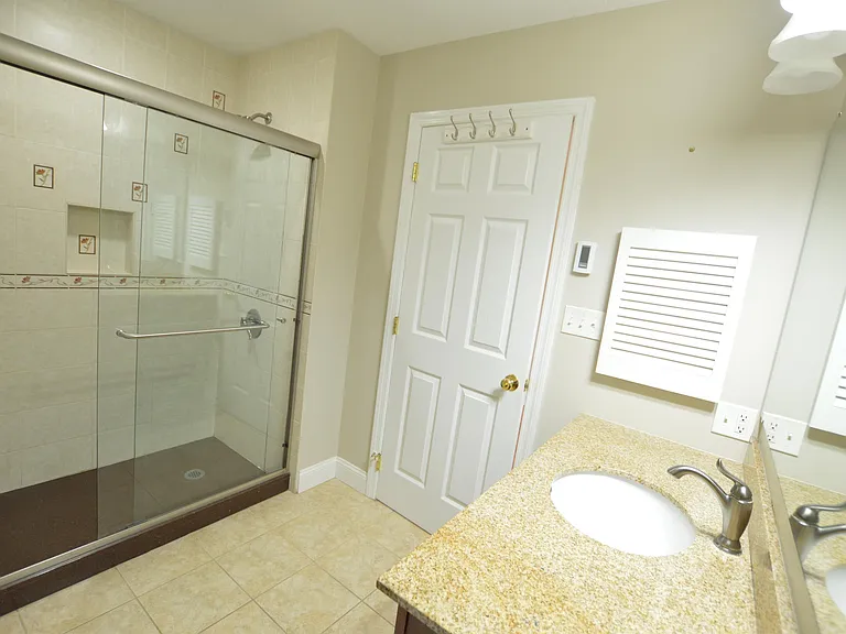 232 Newberry Ln — Photo 15