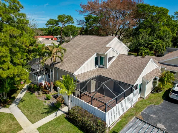 302 Summer Winds Ln, Jupiter, FL 33458