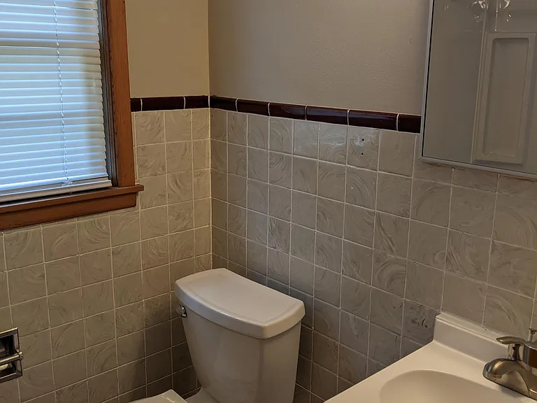1309 S Hydraulic St — Photo 6