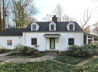 7823 Larkspur Rd, Chagrin Falls, OH 44022