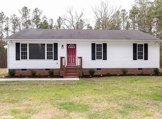 1352 W Rose Garden Rd, West Point, VA 23181