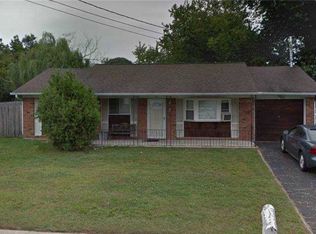 2 Saint Marks Pl, Amityville, NY 11701