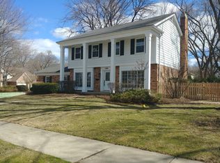 1420 N Loomis St, Naperville, IL 60563