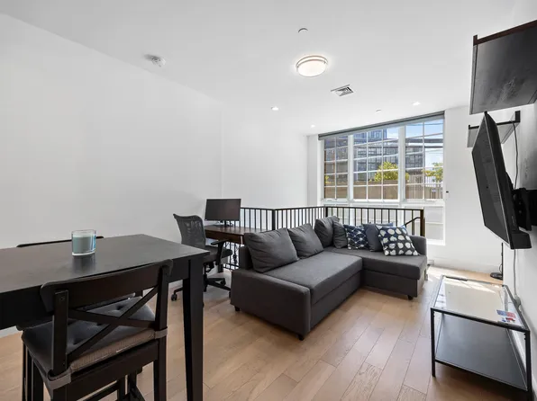 21-19 46th Avenue image 13 of 17