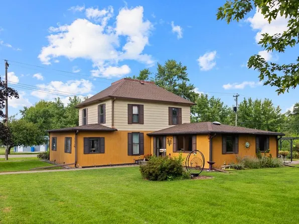 202 Merrill St, Bussey, IA 50044