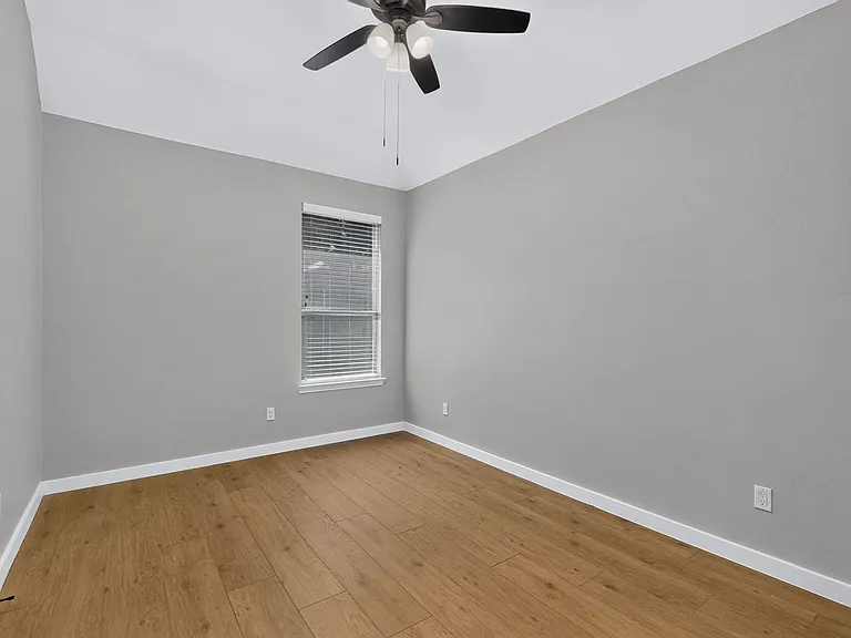 3312 Glen Crest Ln — Photo 28