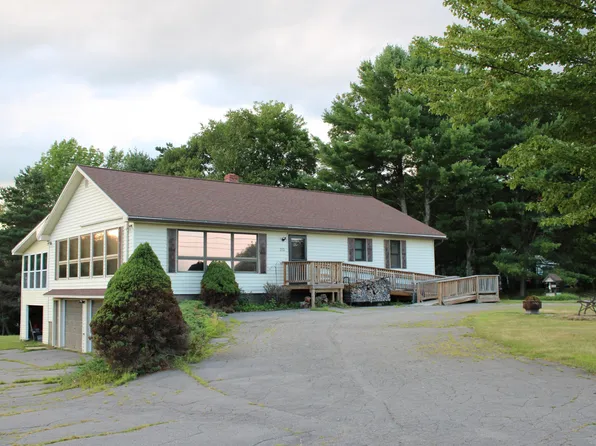 270 Ridge Road, Fairfield, ME 04937