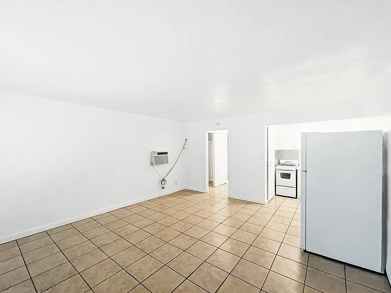 2417 E Campbell Ave #5A — Photo 12