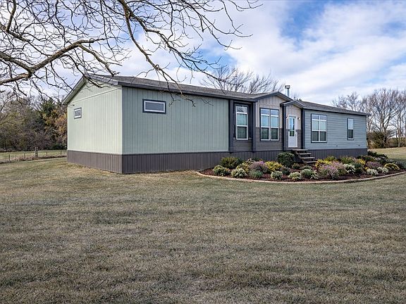 3rd image of 480 Cordell Rd