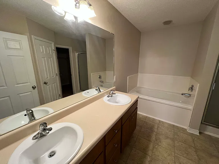 1823 W Rachael Dr — Photo 10