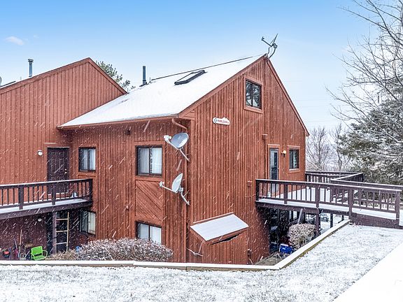 2nd image of 22 Wimbledon Dr #2X