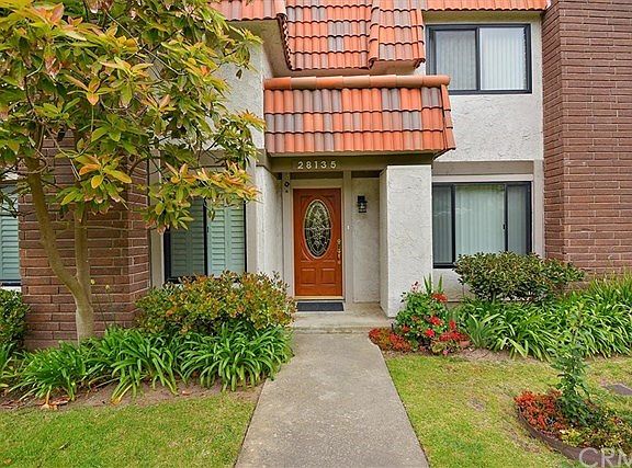 Welcome to 28135 Ridgecove Court South