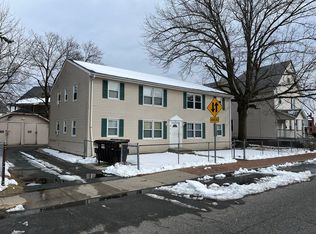 31-33 Armory St, Springfield, MA 01109