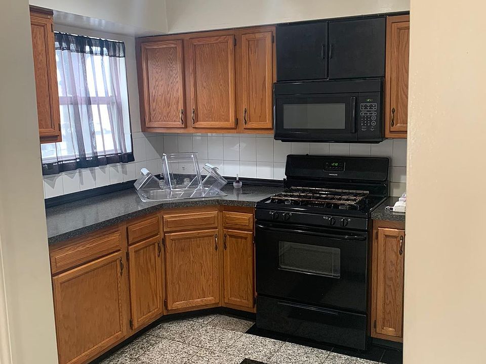 1st image of 120-74 168th St #1A
