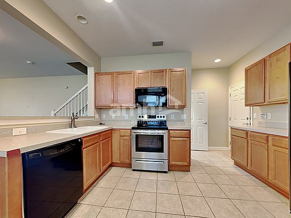 3rd image of 10217 Pink Palmata Ct