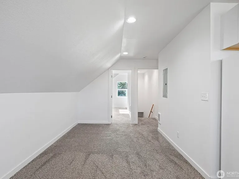285 20th Ave #2 — Photo 2