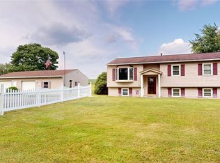 122 Purvis Rd, Butler, PA 16001