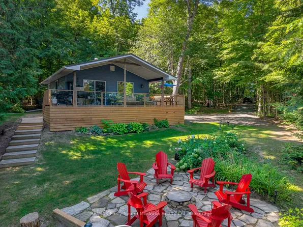 12 Silver Birch Cir, McKellar, ON P2A 0B5