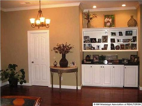 4th image of 5468 Wedgewood Dr