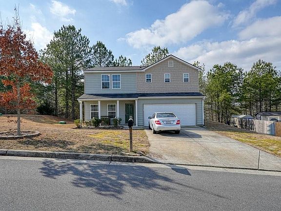 3rd image of 18 Oxford Ln
