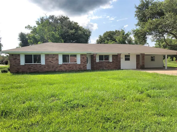 120 Shanklin Rd, Angleton, TX 77515