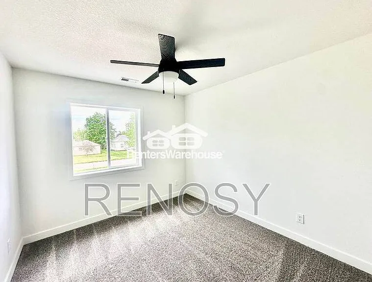 2103 Willis Ave — Photo 9