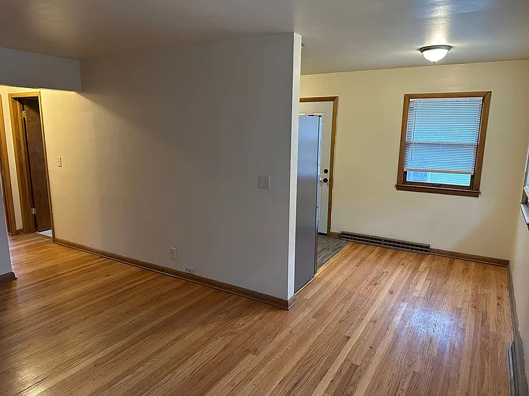 4707 W Wells St — Photo 6